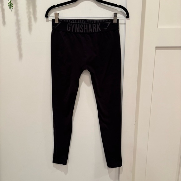 Gymshark Women's Leggings Black No Seam From Grip Waistband Size Small - Picture 2 of 11